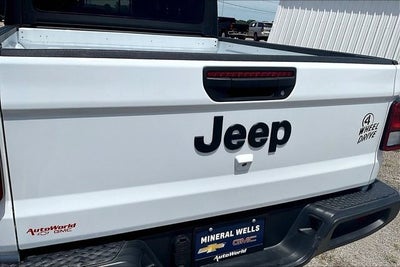 2022 Jeep Gladiator Willys