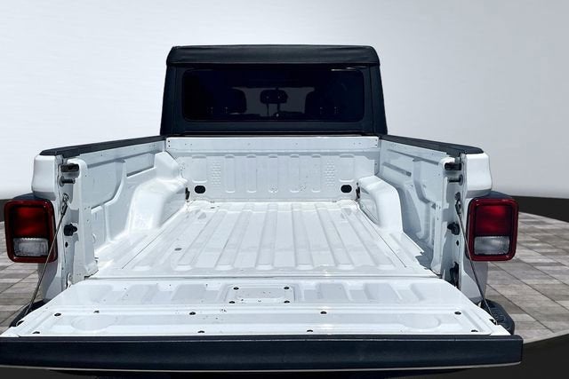 2022 Jeep Gladiator Willys