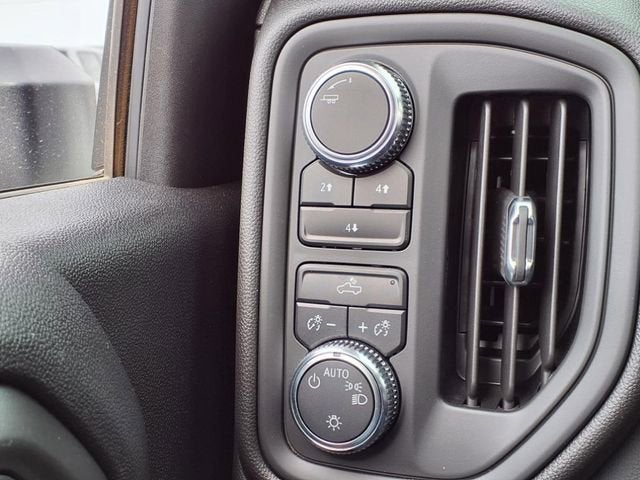 2024 GMC Sierra 2500 HD Pro