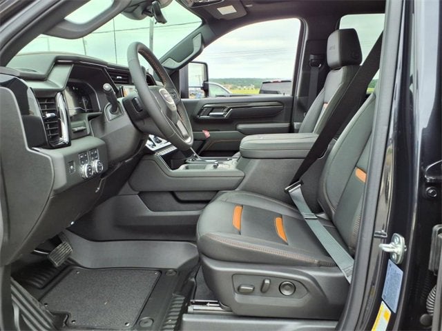 2025 GMC Sierra 2500 HD AT4