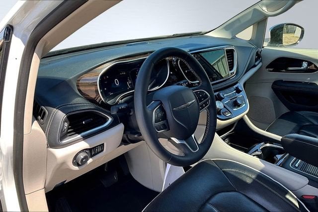 2023 Chrysler Pacifica Hybrid Limited
