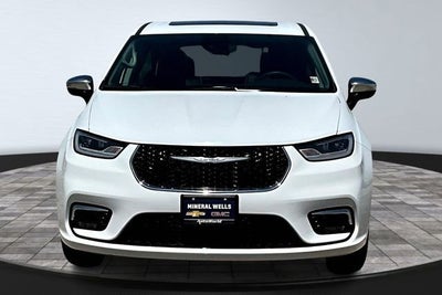 2023 Chrysler Pacifica Hybrid Limited