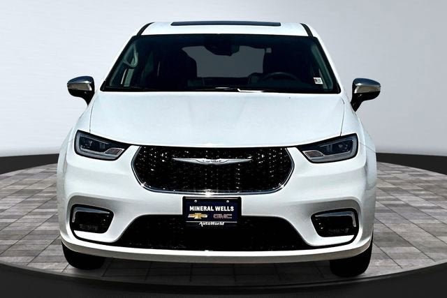 2023 Chrysler Pacifica Hybrid Limited