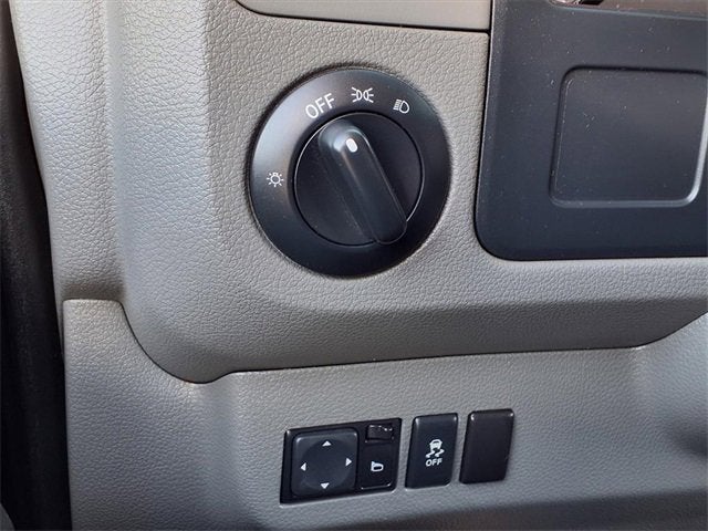 2021 Nissan NV Passenger NV3500 HD SV