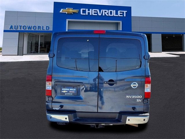 2021 Nissan NV Passenger NV3500 HD SV