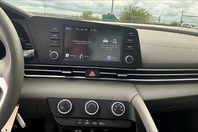 2023 Hyundai Elantra SE