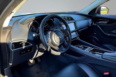 2020 Jaguar F-PACE 25t Premium