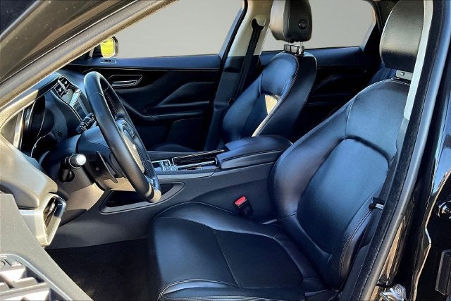 2020 Jaguar F-PACE 25t Premium