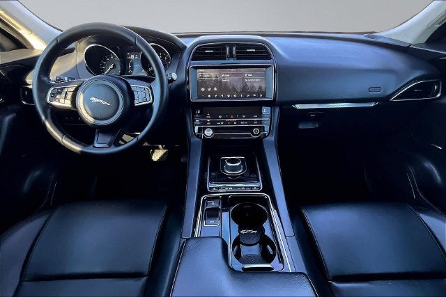 2020 Jaguar F-PACE 25t Premium